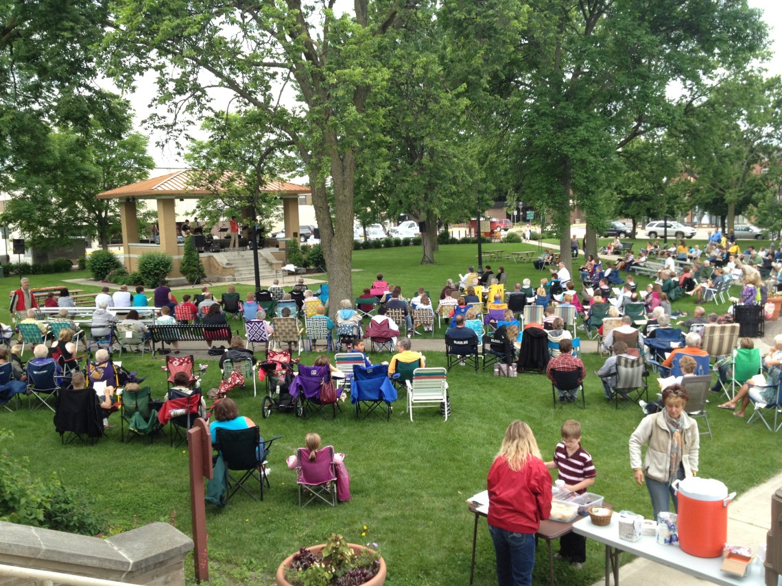 Outdoor Worship - Faith Lutheran Church